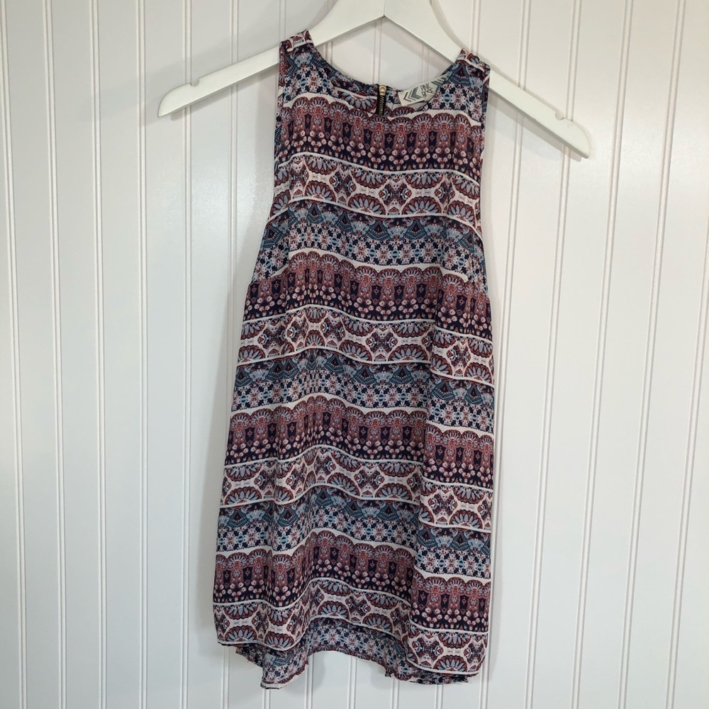 Pink Rose Juniors Patterned Tank Top with Back Exposed Zipper Size Small - Picture 2 of 9